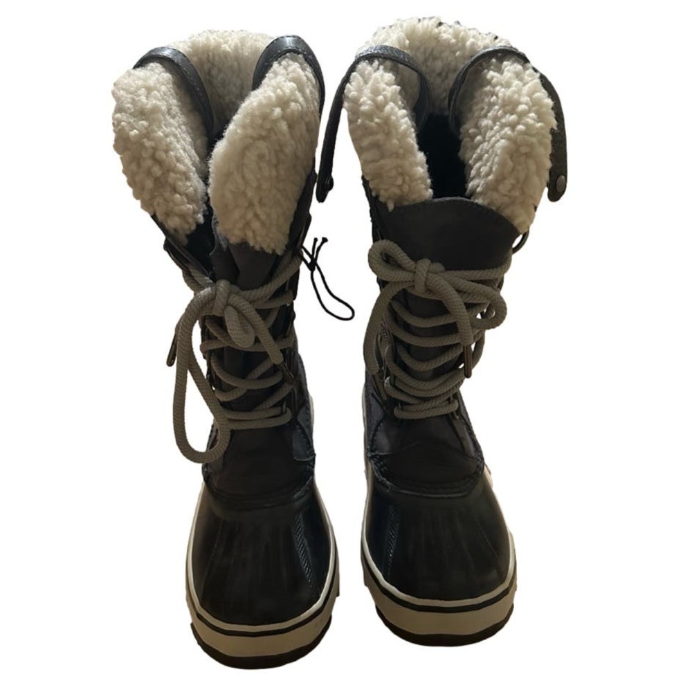 EUC - SOREL Women's Waterproof Joan of Arctic Boots size 5.5‎